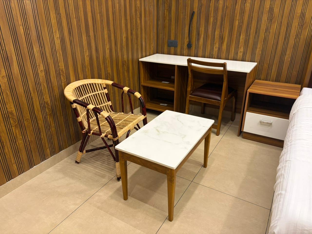 Writing desk and seating at Misty Meadows